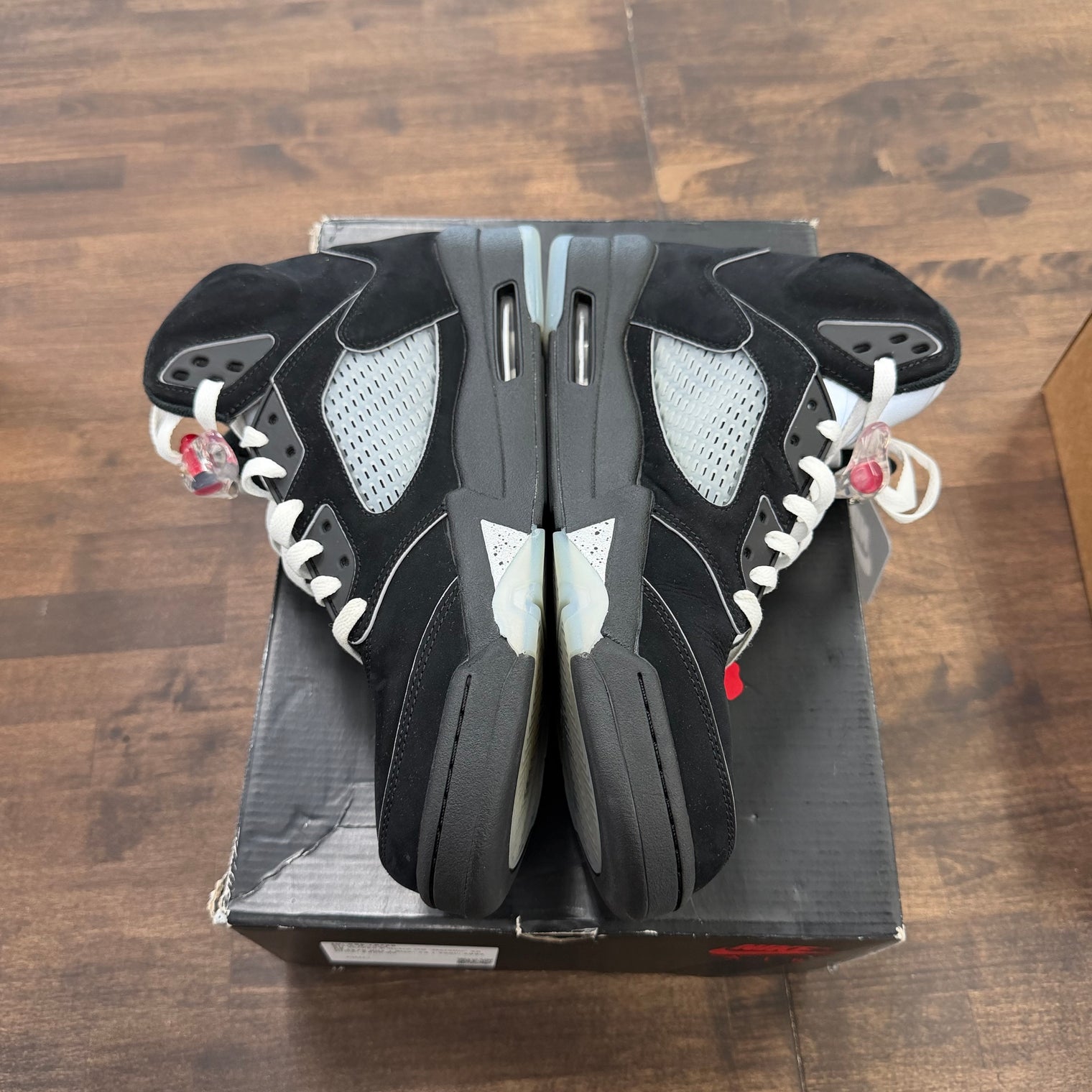 Black Metallic Jordan 5 (2025) (USED)
