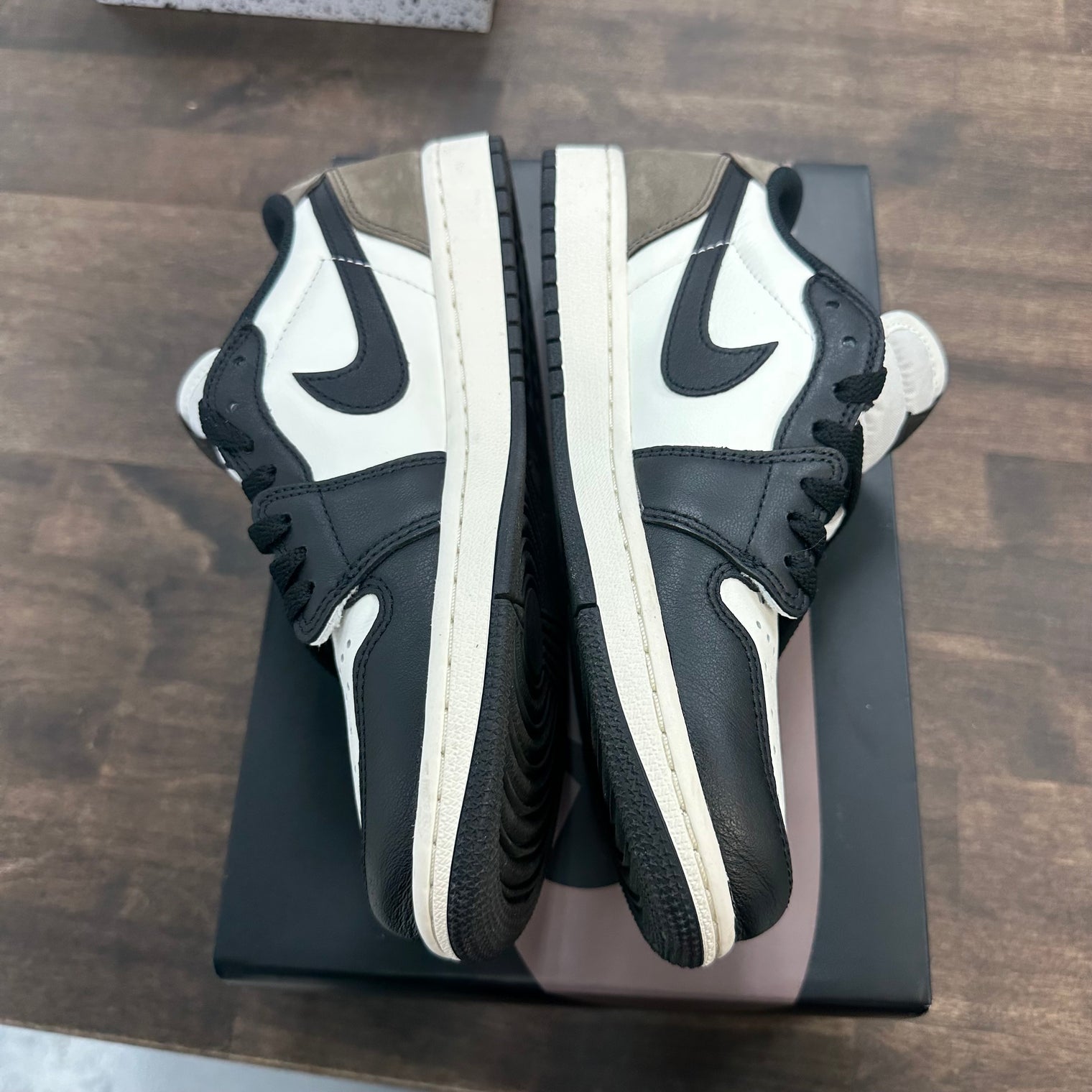 Mocha Jordan 1 Low OG (USED)
