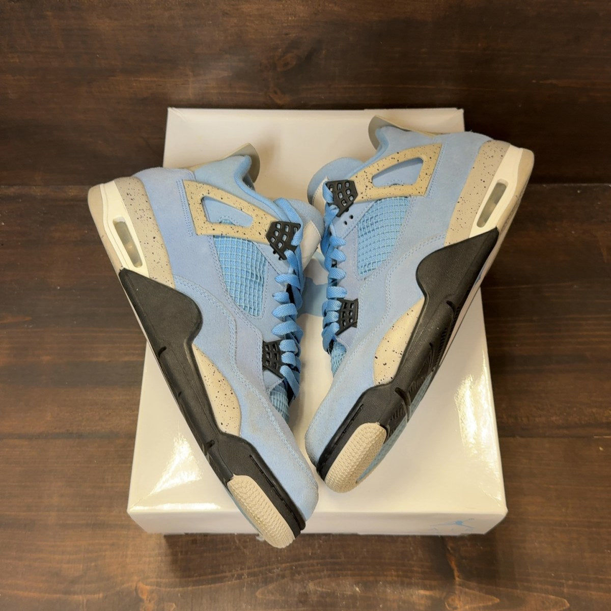 Jordan 4 Retro University Blue - Image 2