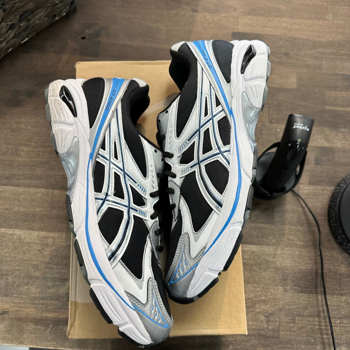 ASICS GT-2160 Black Pure Silver Bright Blue Size 12 (Pre-Owned)