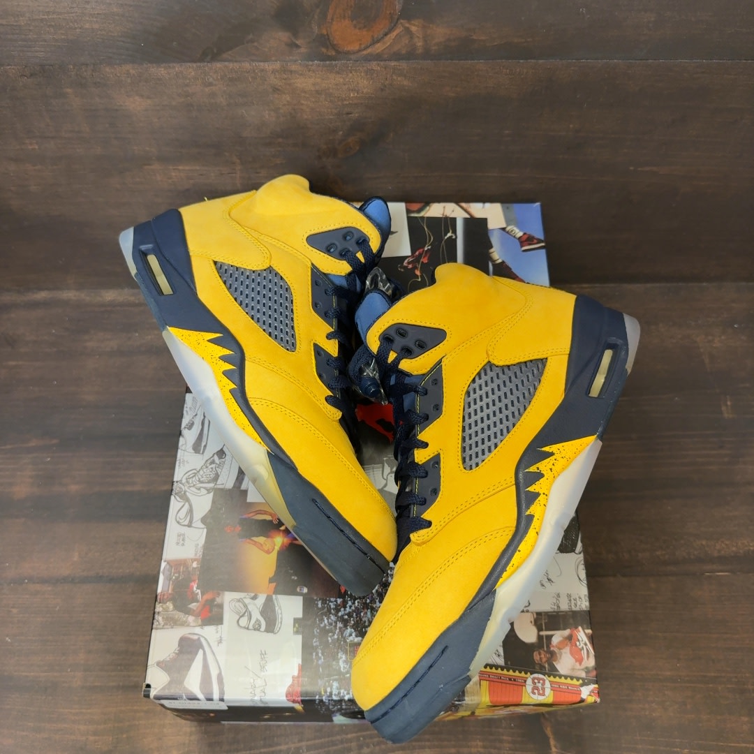 Jordan 5 Retro Michigan (2019) - Image 2