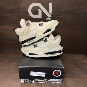 Jordan 4 Retro OG Flight Club Size 10 (Pre-Owned) - front
