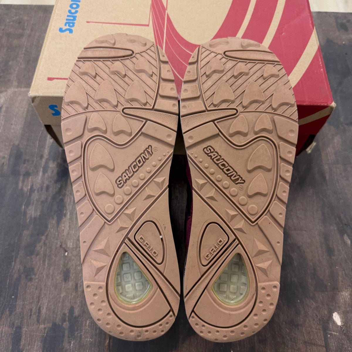 BILLY's x Saucony Grid 9000 'Nippon' Size 9.5 (Pre-Owned) - Image 5
