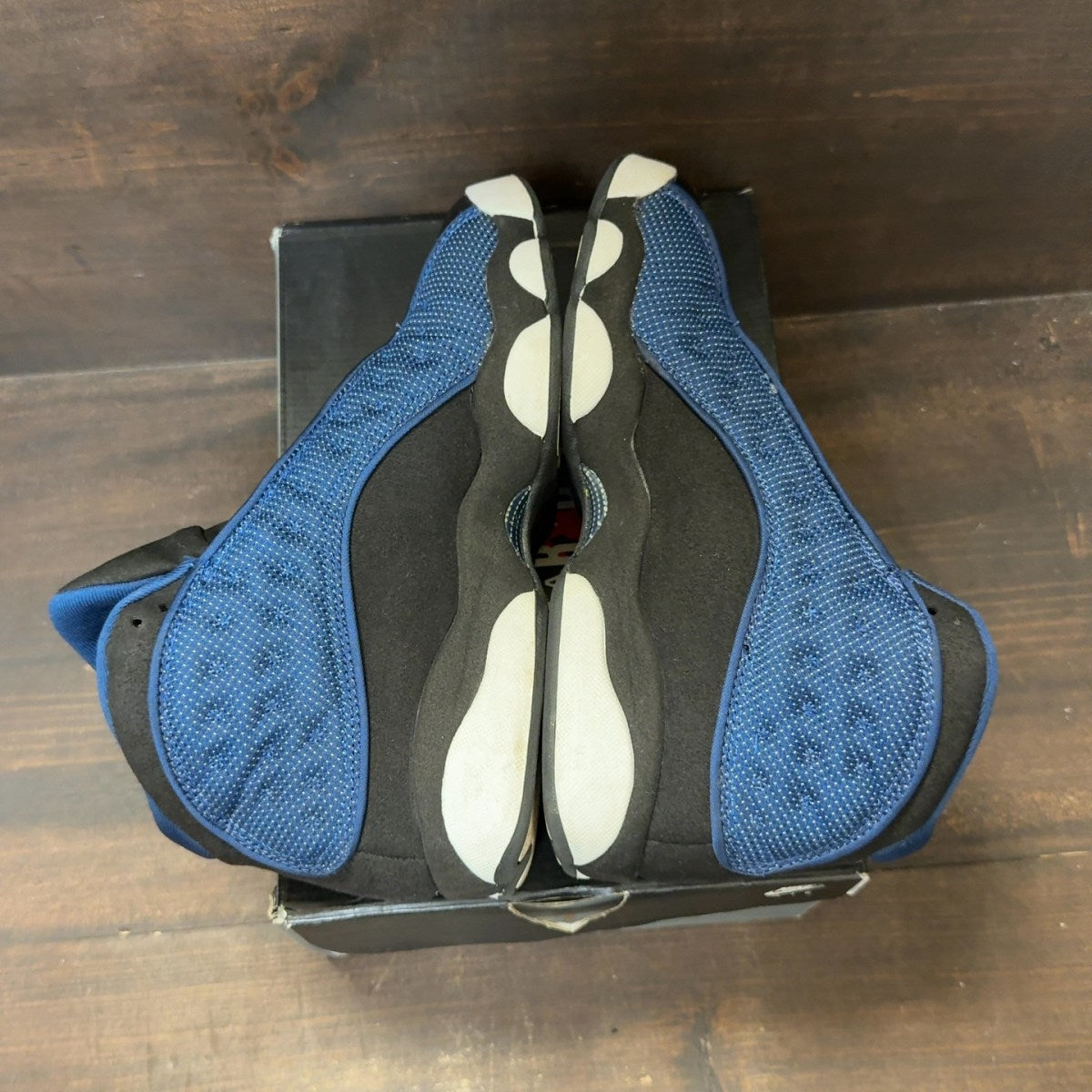 Jordan 13 Retro Brave Blue (2022) (GS) Size 7Y (Pre-Owned) - Image 6