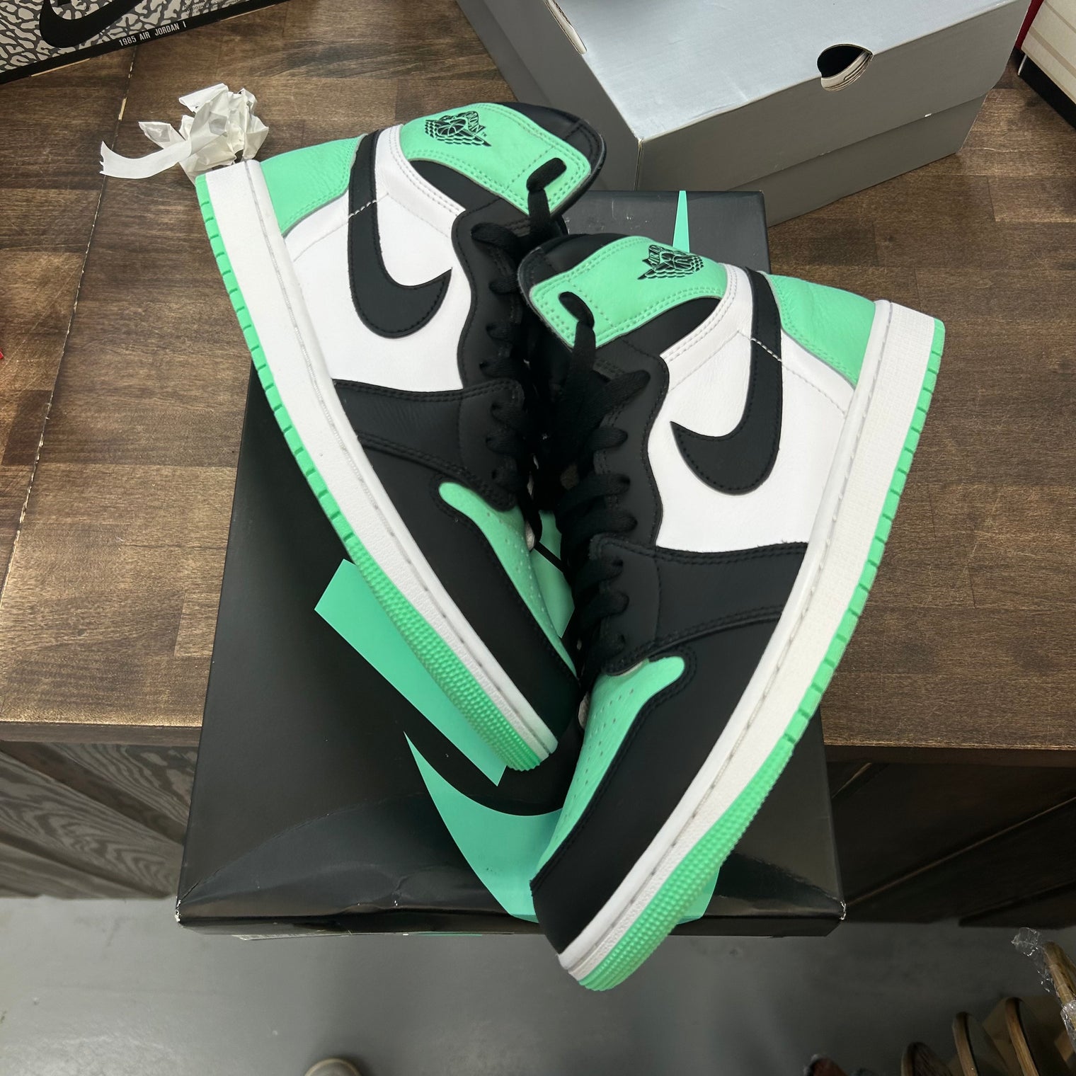 Green Glow Jordan 1 Retro High OG (USED)