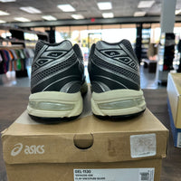 Clay Grey Pure Silver ASICS Gel-1130 (USED)