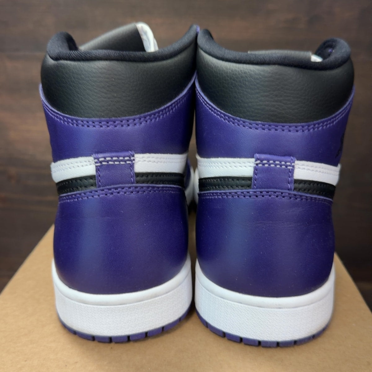Jordan 1 Retro High Court Purple White Size 10 (Pre-Owned) - Image 4