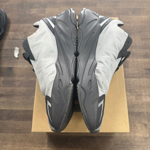 adidas Yeezy Boost 700 MNVN Metallic - Image 5