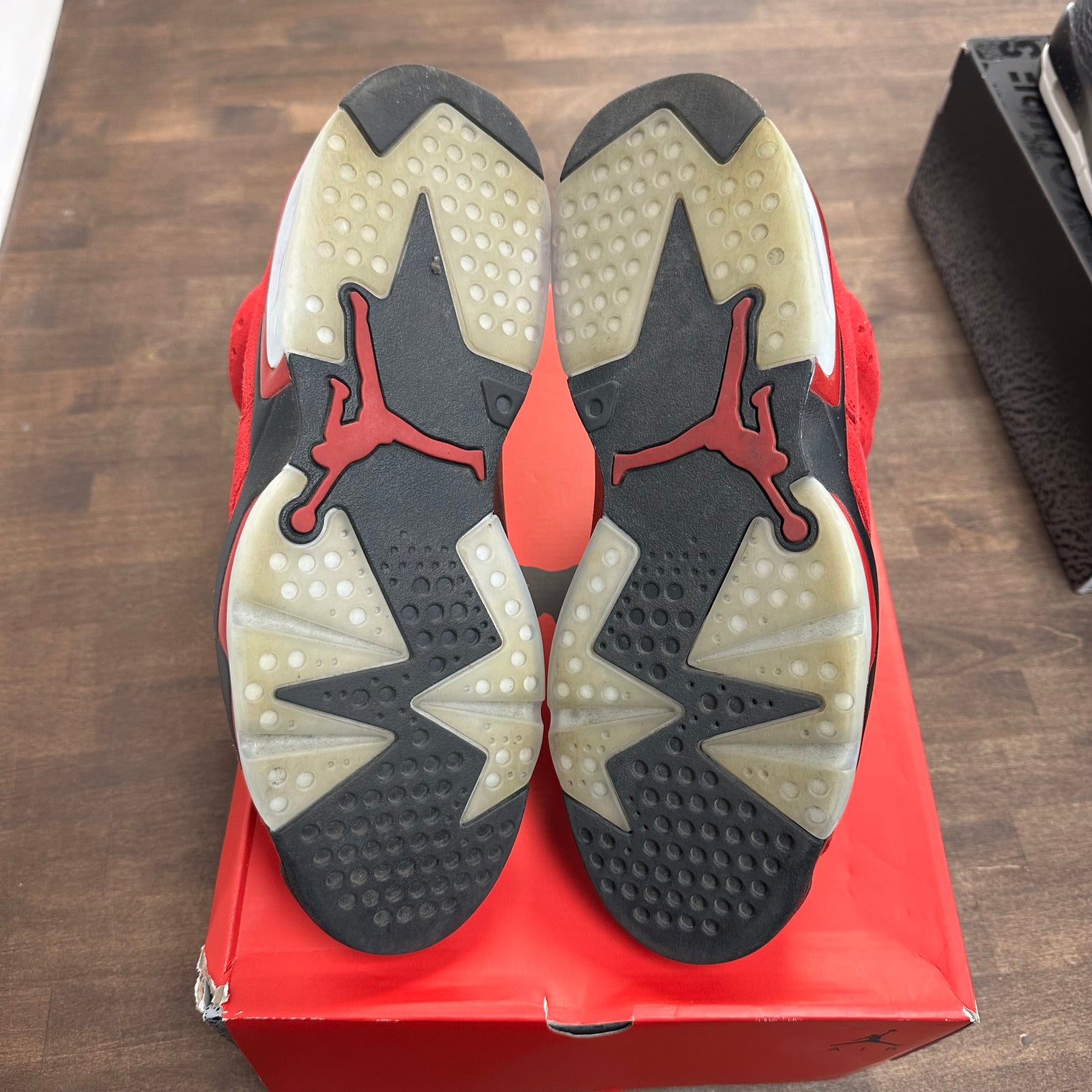 Toro Red Jordan 6 (USED)