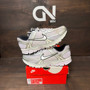 Nike Zoom Vomero 5 Barely Grape Photon Dust Summit White Metallic Silver (Women's) - Image 1