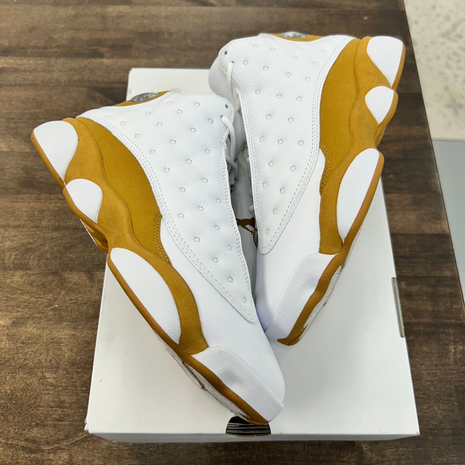 Wheat Jordan 13 (2023) (USED)