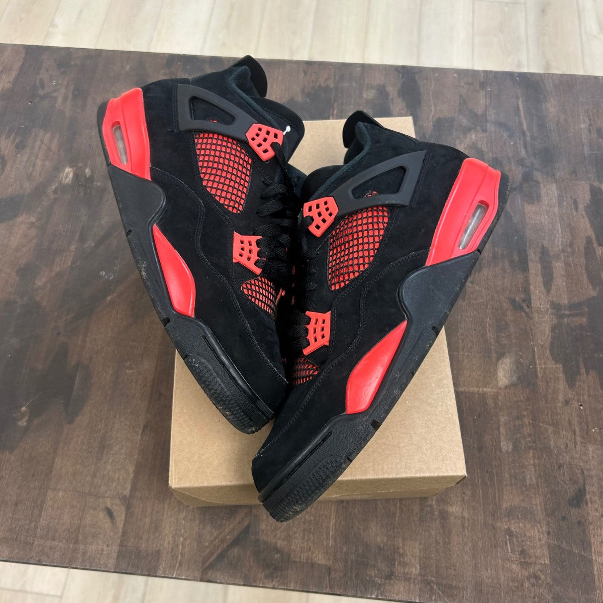 Jordan 4 Retro Red Thunder Size 14 (Pre-Owned) - Image 1