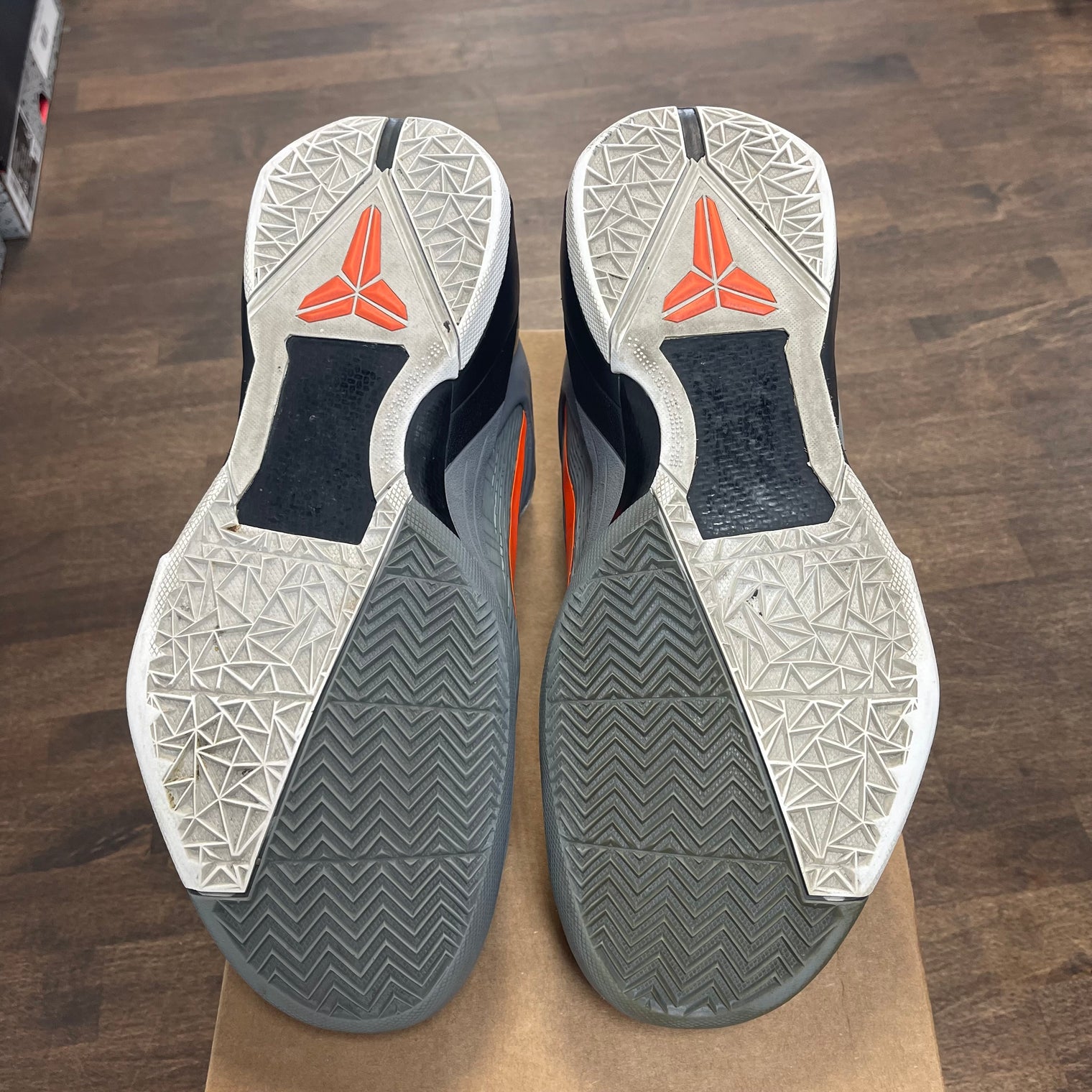 Kobe 7 Wolf (USED,No Box)