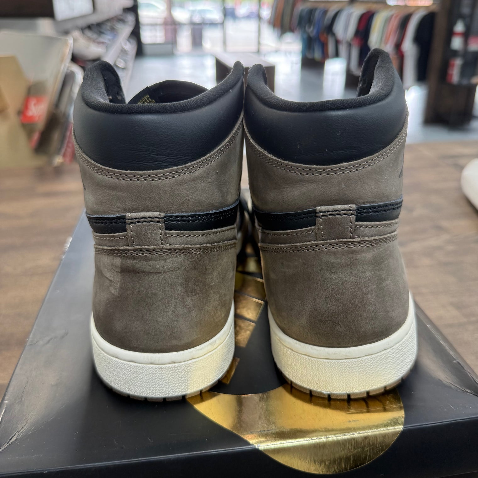Palomino Jordan 1 High OG (USED)