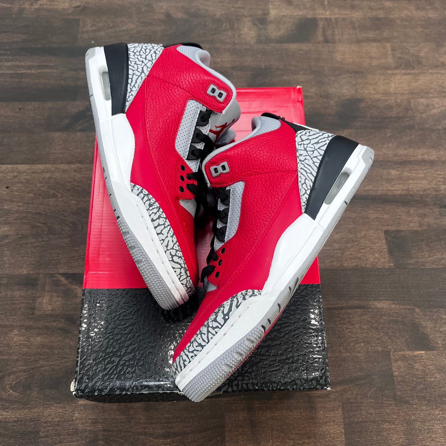Unite Jordan 3 Retro SE (USED)