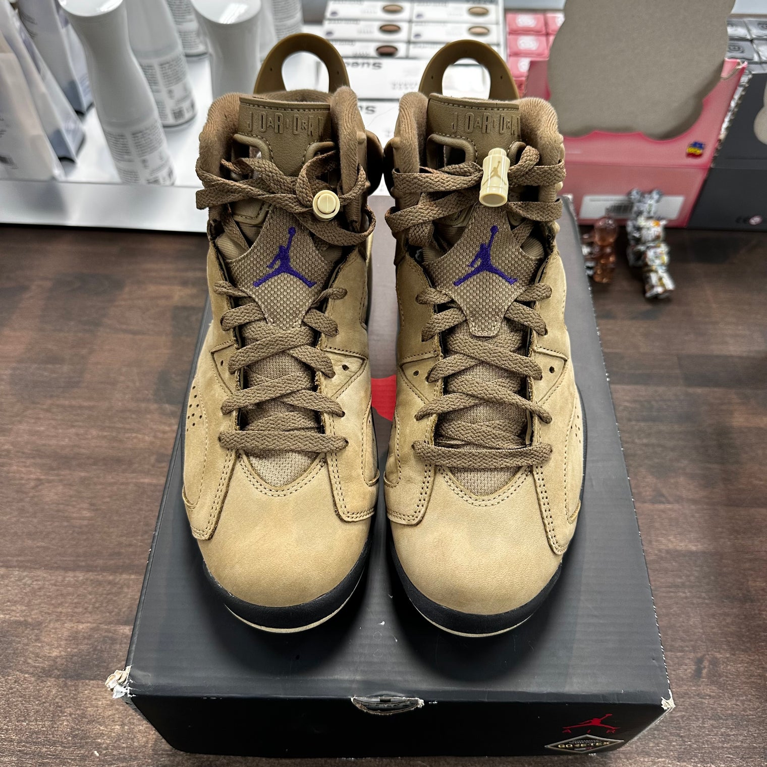 (W) Brown Kelp Gore-Tex Jordan 6 (USED)