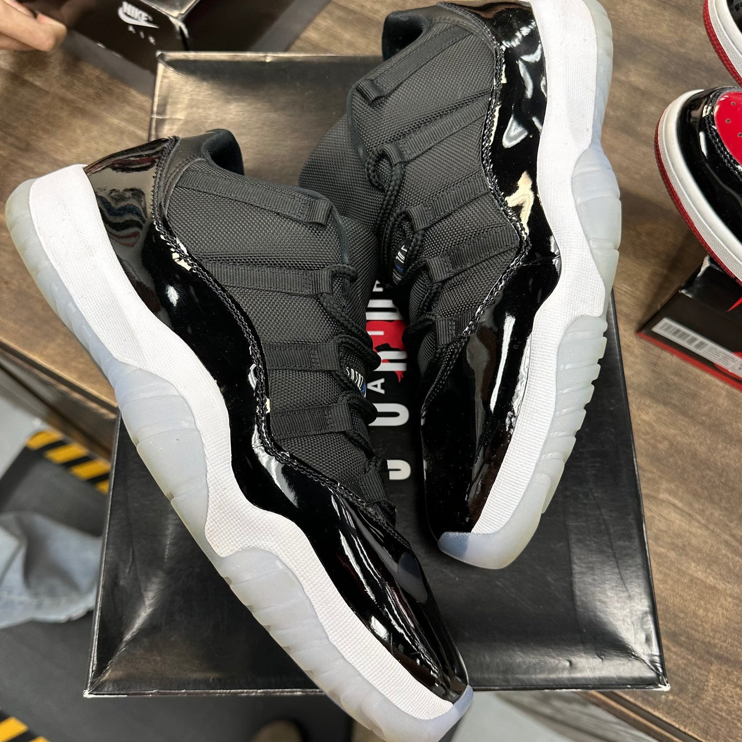 Space Jam Jordan 11 Low (USED)