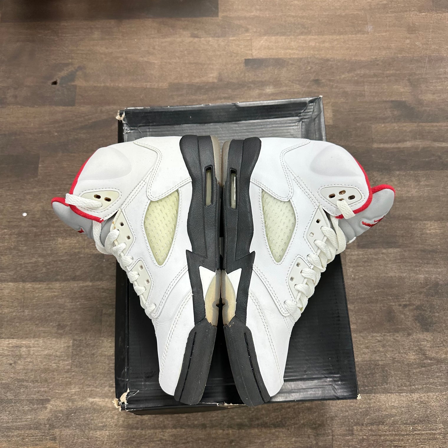 Jordan 5 Retro Fire Red 2013 (US 4.5Y) (USED)