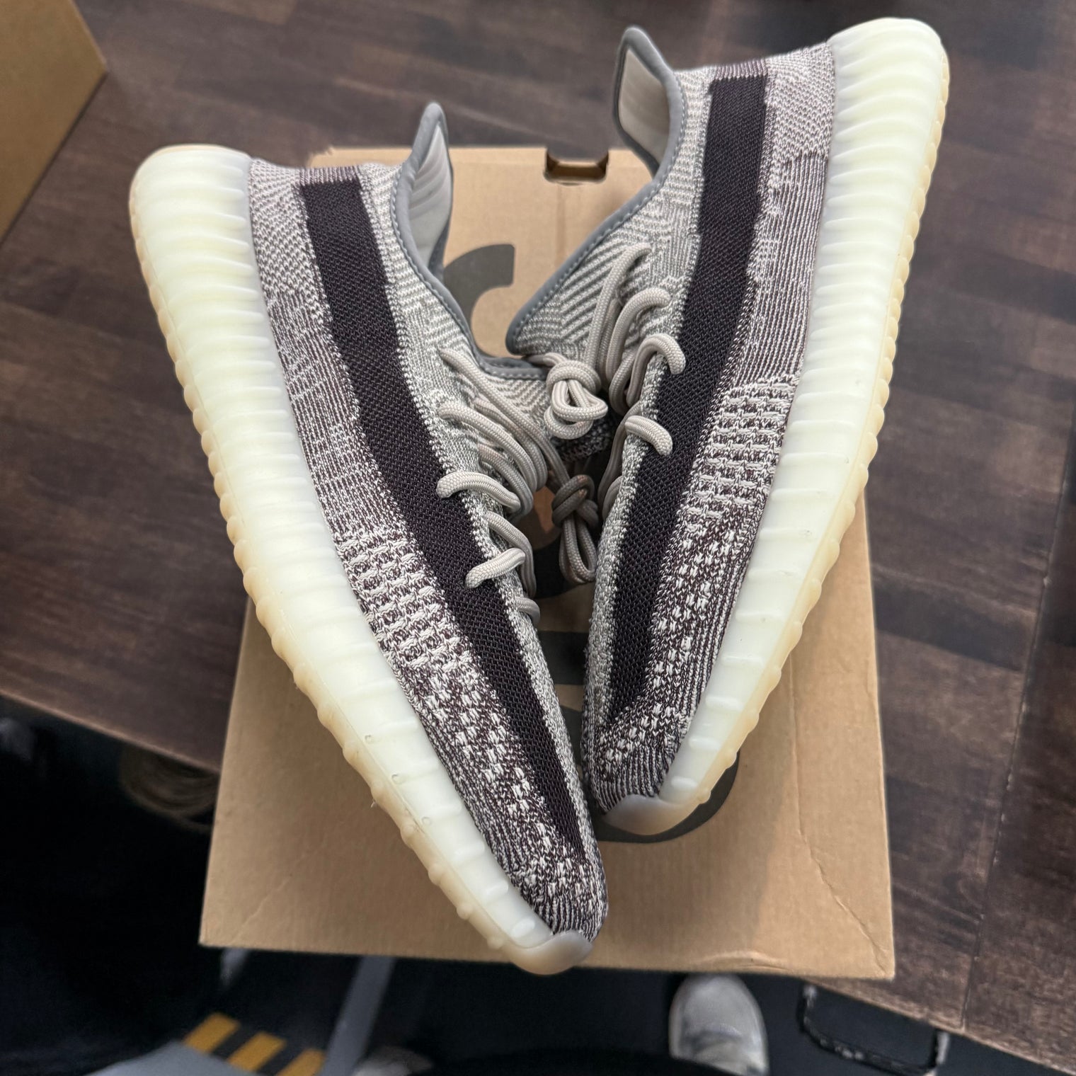 Zyon Yeezy 350 (Lightly Worn)