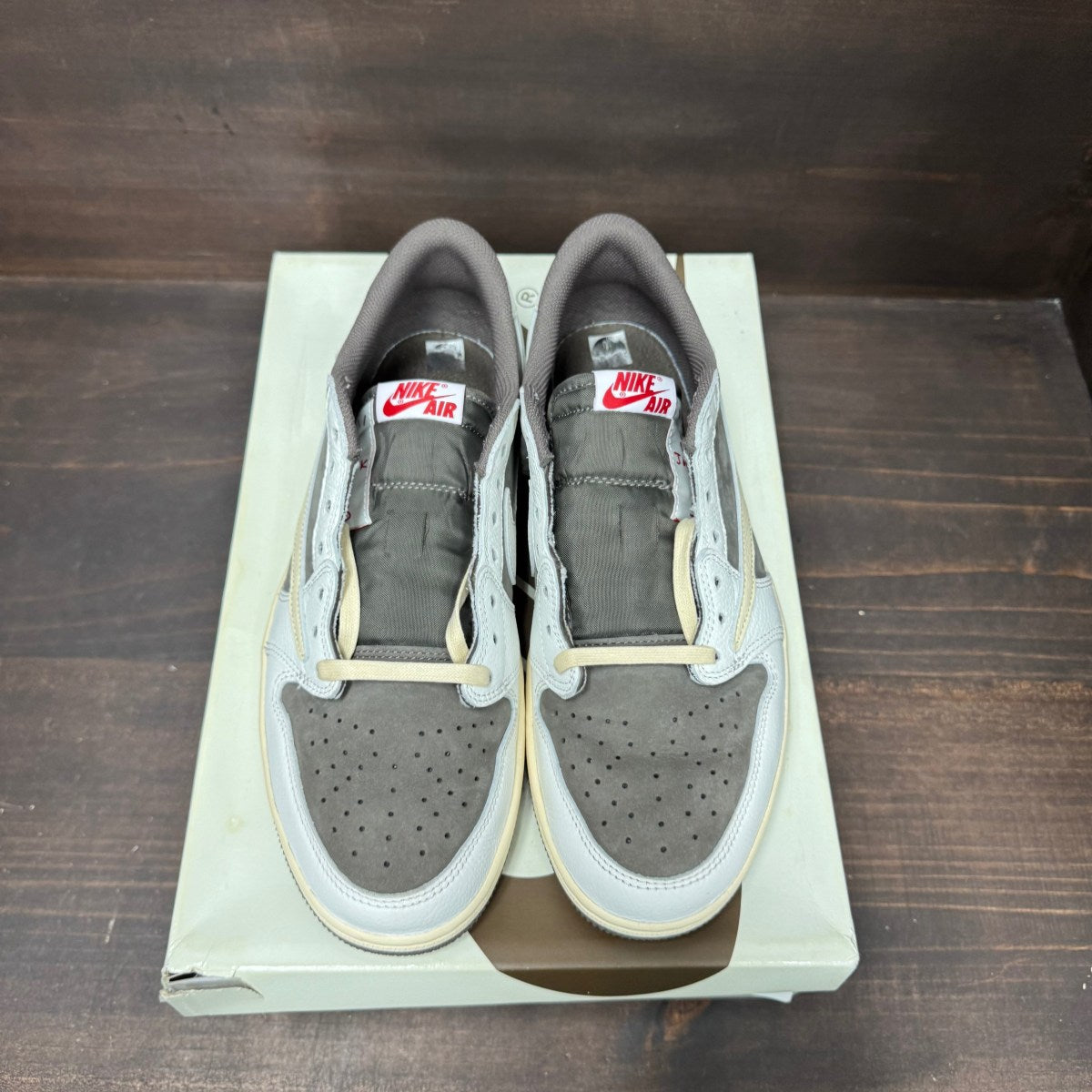 Jordan 1 Retro Low OG SP Travis Scott Reverse Mocha - Image 10