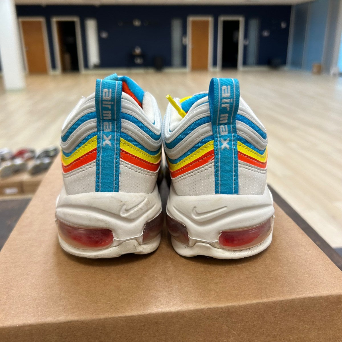 Nike Air Max 97 Summer Pack (2019) (GS) Size 7Y (Pre-Owned) - Image 4