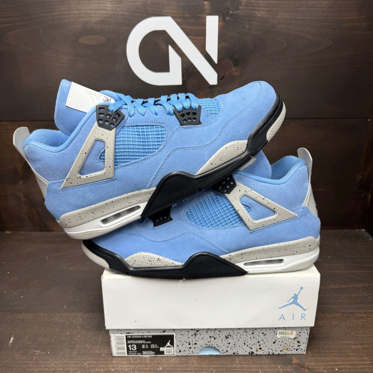 Jordan 4 Retro University Blue - Image 1