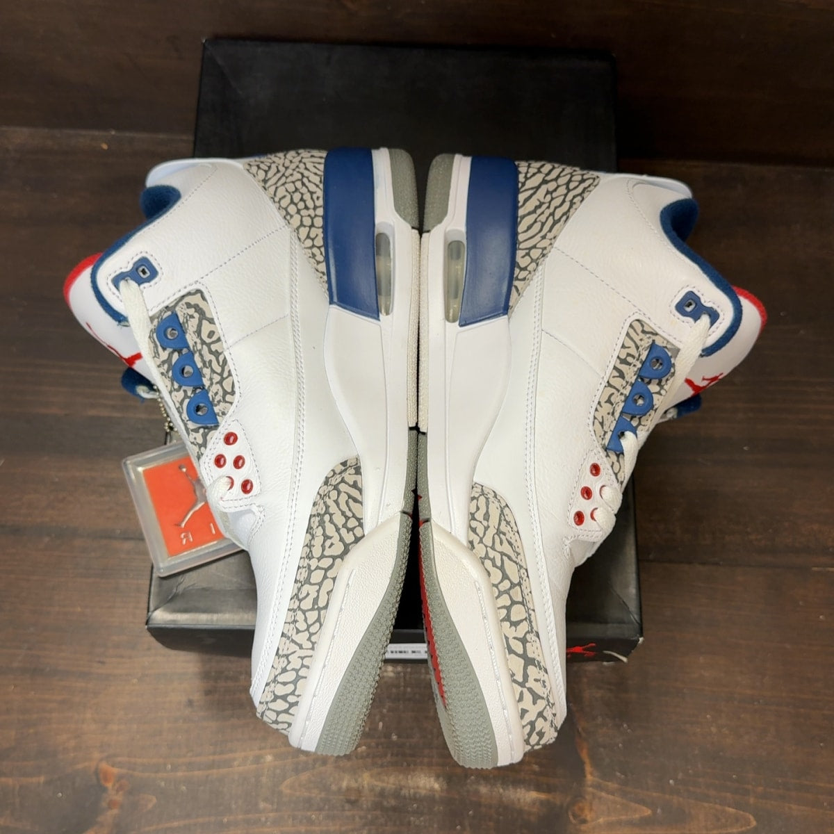Jordan 3 Retro True Blue (2016) Size 9.5 (Pre-Owned) - aux