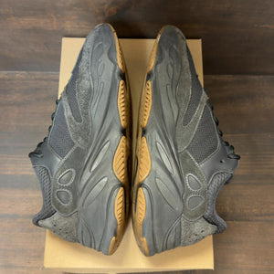 adidas Yeezy Boost 700 Utility Black Size 9.5 (Pre-Owned) - Image 5