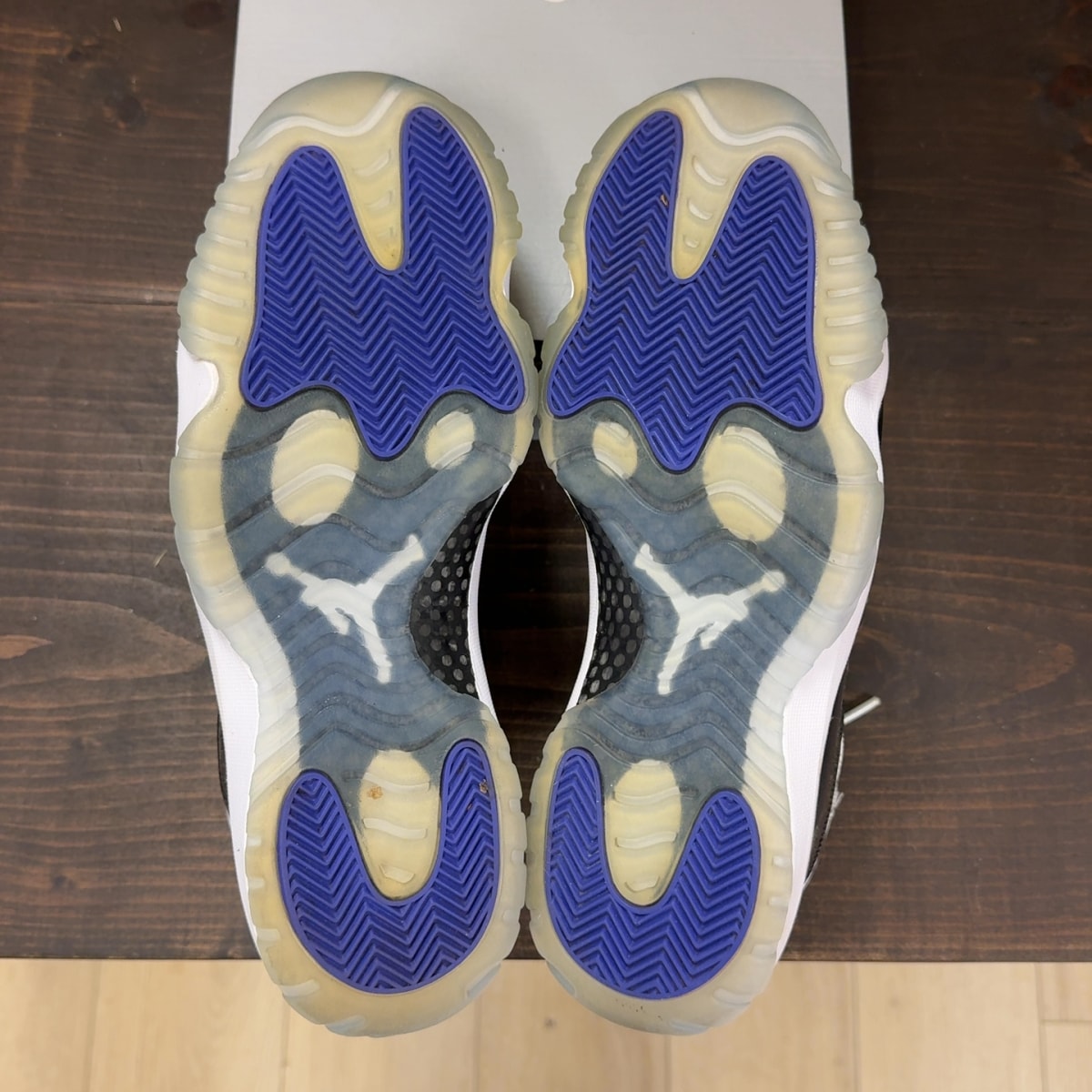 Jordan 11 Retro Concord (2018) Size 11 (Pre-Owned) - Image 8