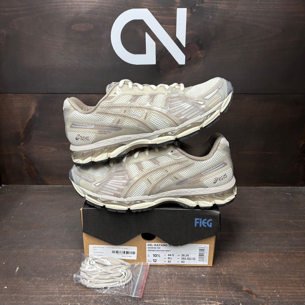 ASICS Gel-Kayano 12.1 Kith Paragon Size 10.5 (Pre-Owned) - front