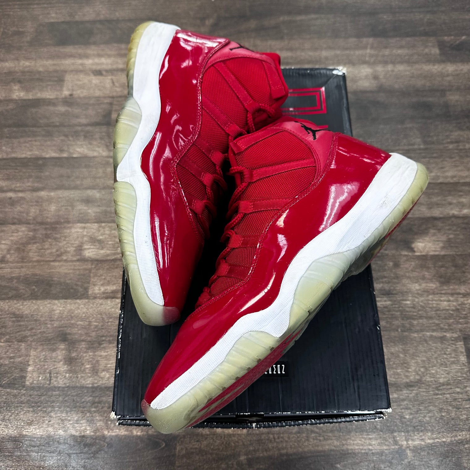Win like 96 Jordan 11 (USED)