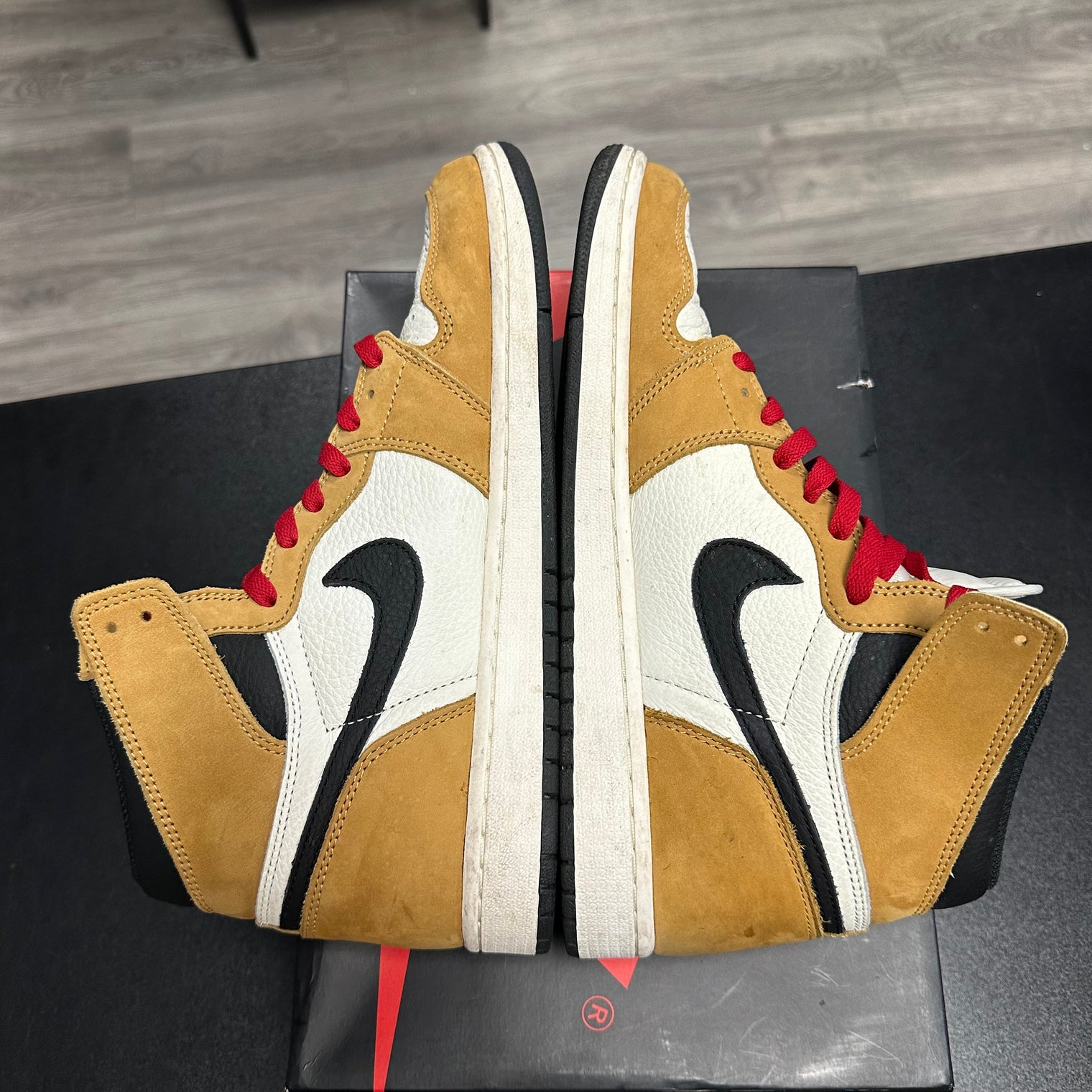 Rookie of the Year Jordan 1 High (USED)