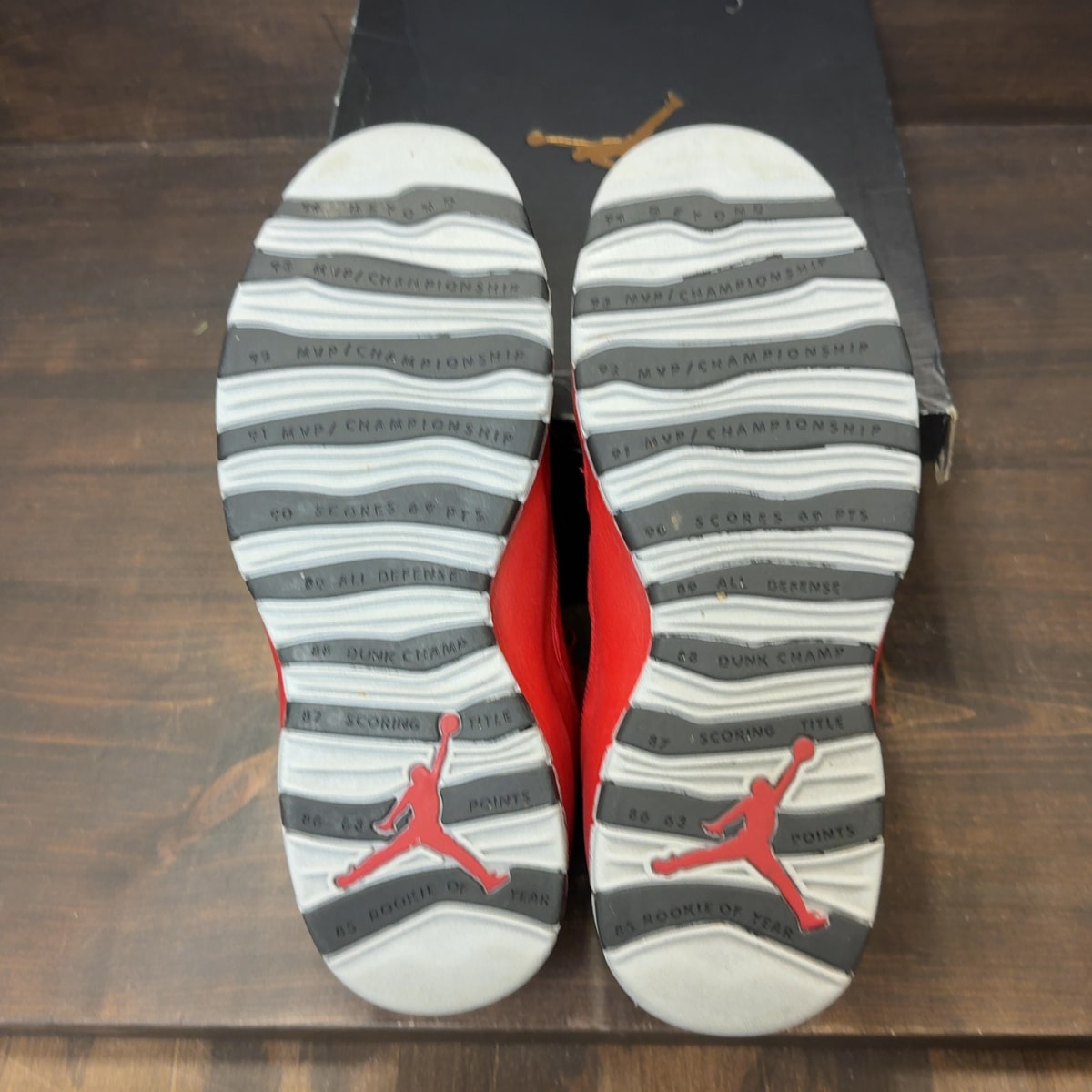 Jordan 10 Retro Bulls Over Broadway - Image 8