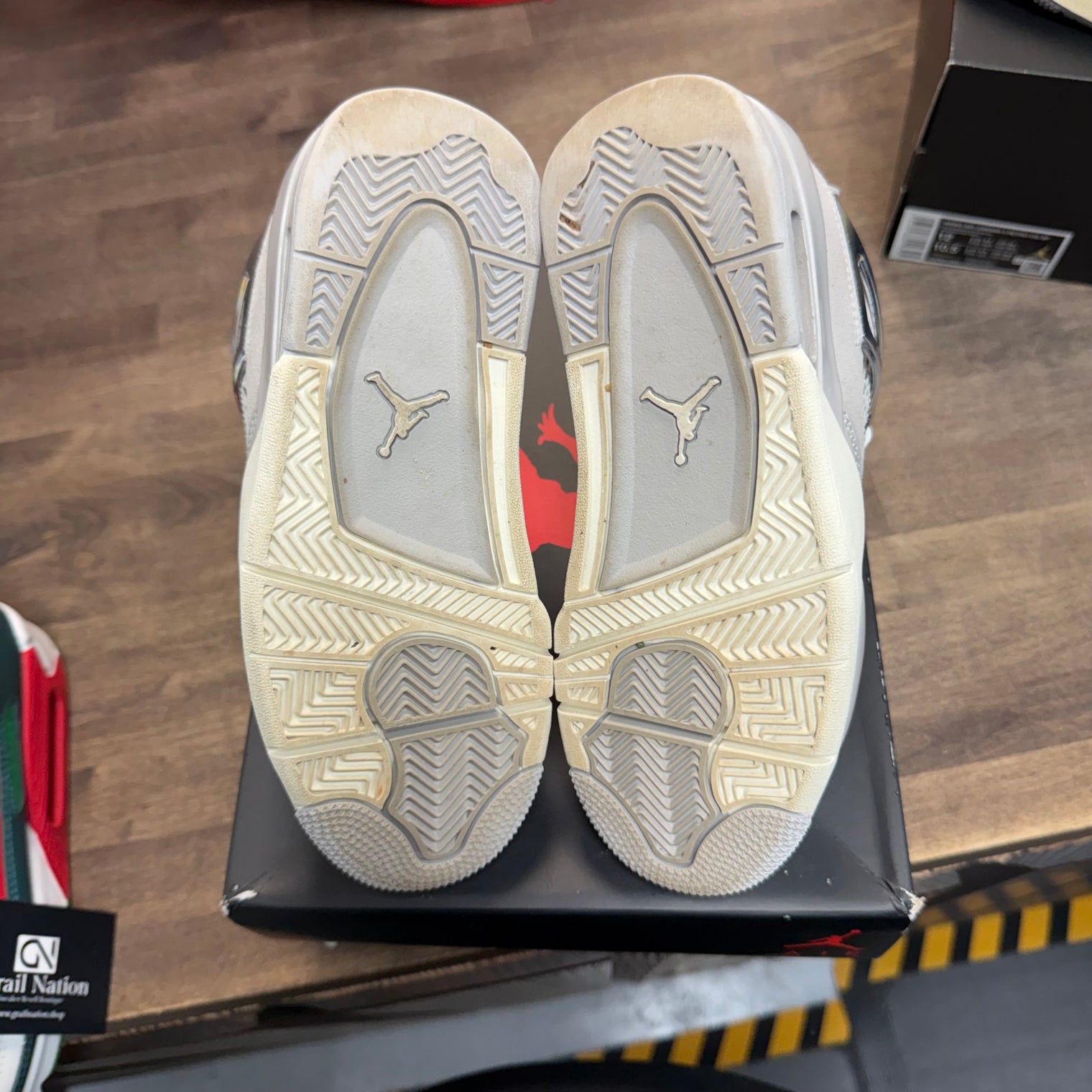 Jordan 4 Retro Frozen Moments (US 5.5W) (USED)