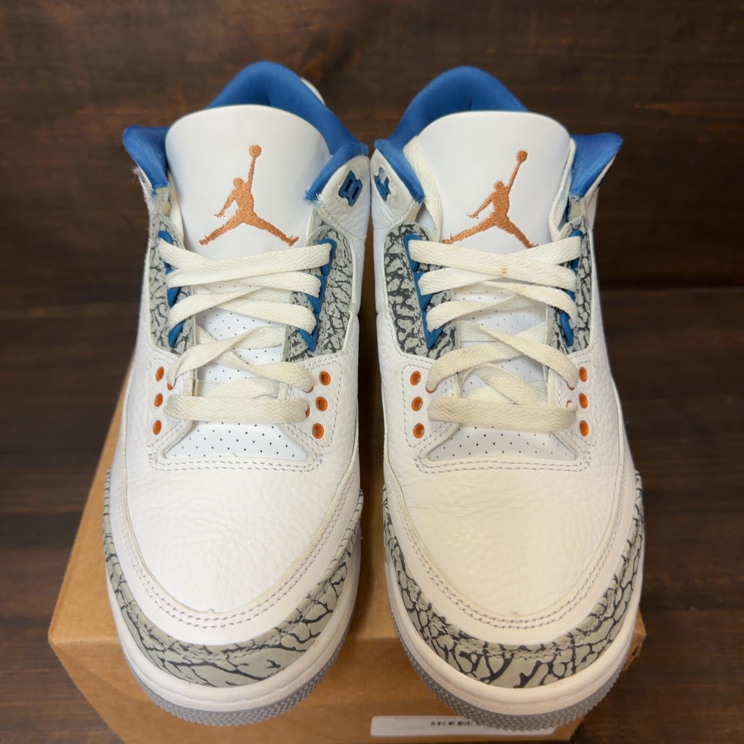 Jordan 3 Retro Wizards Size 7 (Pre-Owned) - Image 3