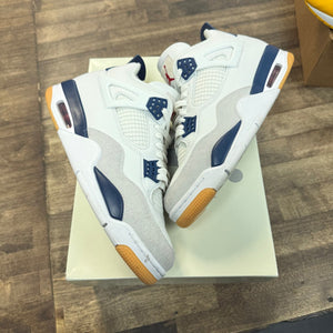 Jordan 4 Retro SB Navy - Image 1