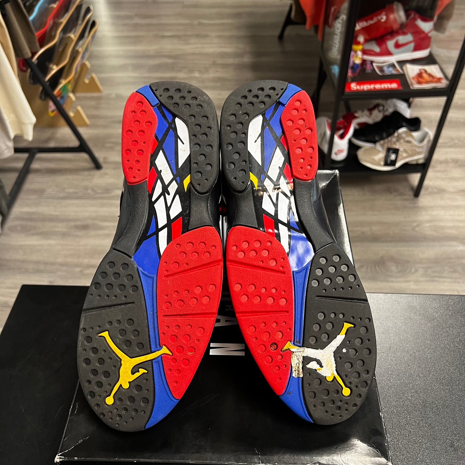 Playoff Jordan 8 Retro