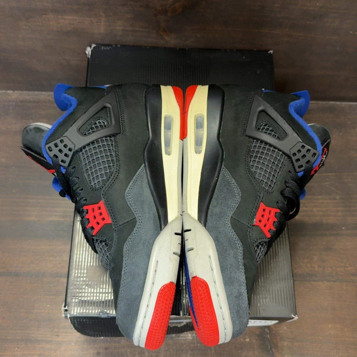 Jordan 4 Retro Rare Air (Gold Lettering) Size 8 (Pre-Owned) - Image 4