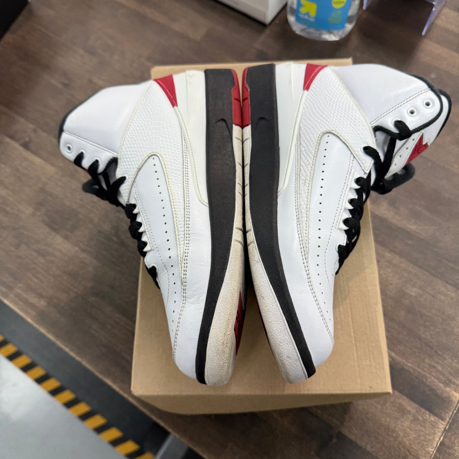 Chicago Jordan 2 Retro (USED, No Box)