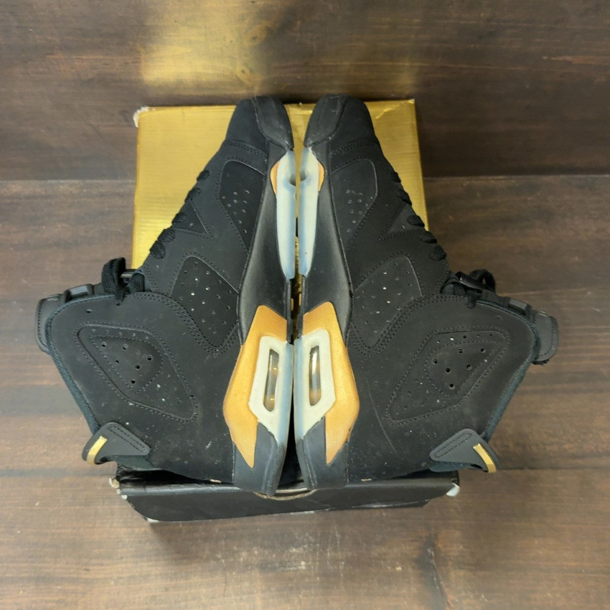 Jordan 6 Retro DMP 2020 (GS) Size 7Y (Pre-Owned)