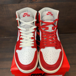 Jordan 1 Retro High OG Varsity Red (Women's) - Image 3