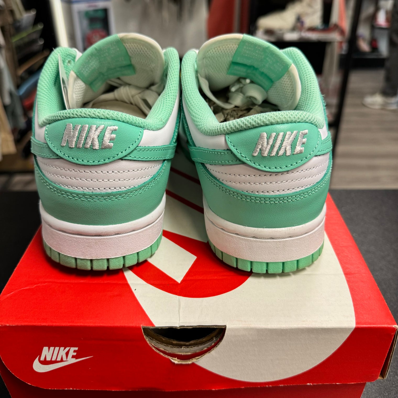 Green Glow Dunk Low (USED)