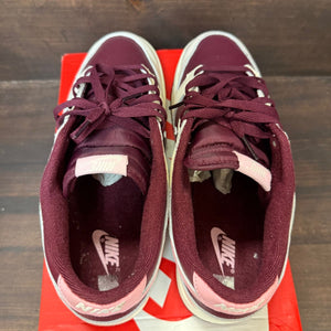 Nike Dunk Low Retro PRM Valentine's Day (2023) - Image 4