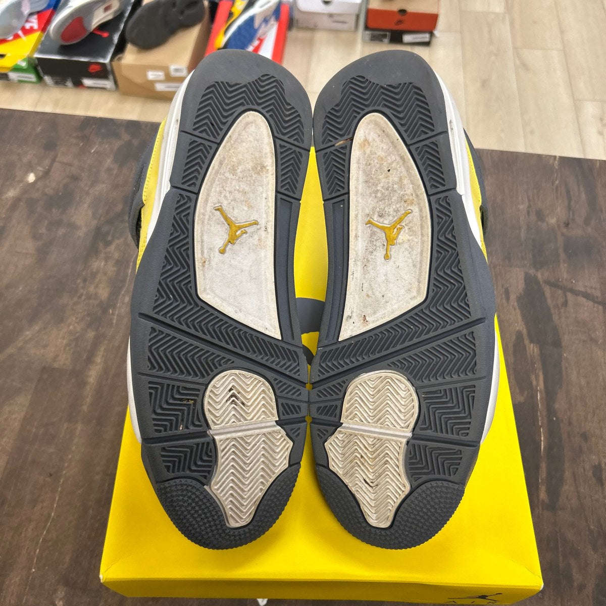 Jordan 4 Retro Lightning (2021) - Image 5