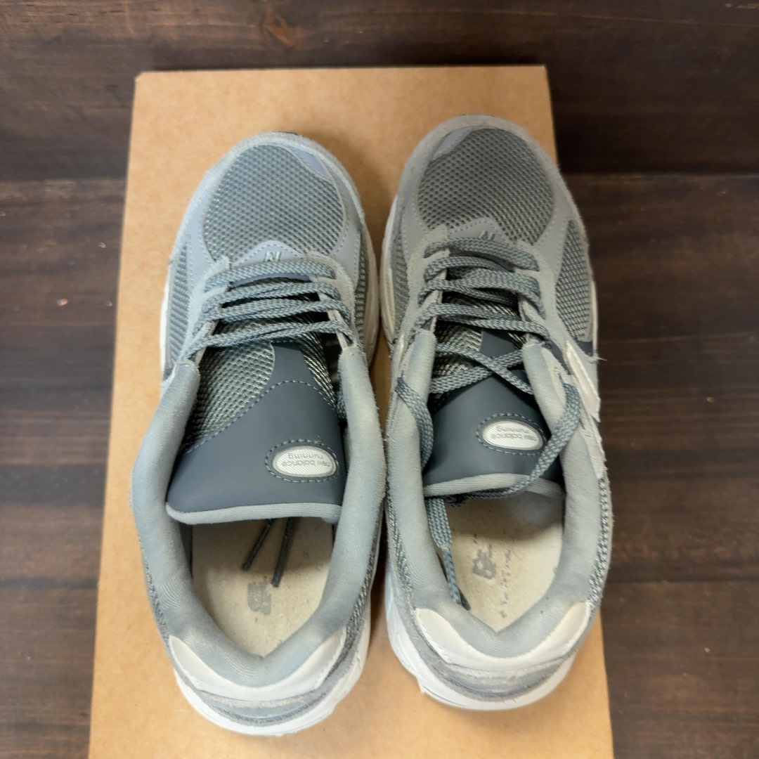 New Balance 2002R Steel (GS) Size 5.5Y (Pre-Owned) - Image 5
