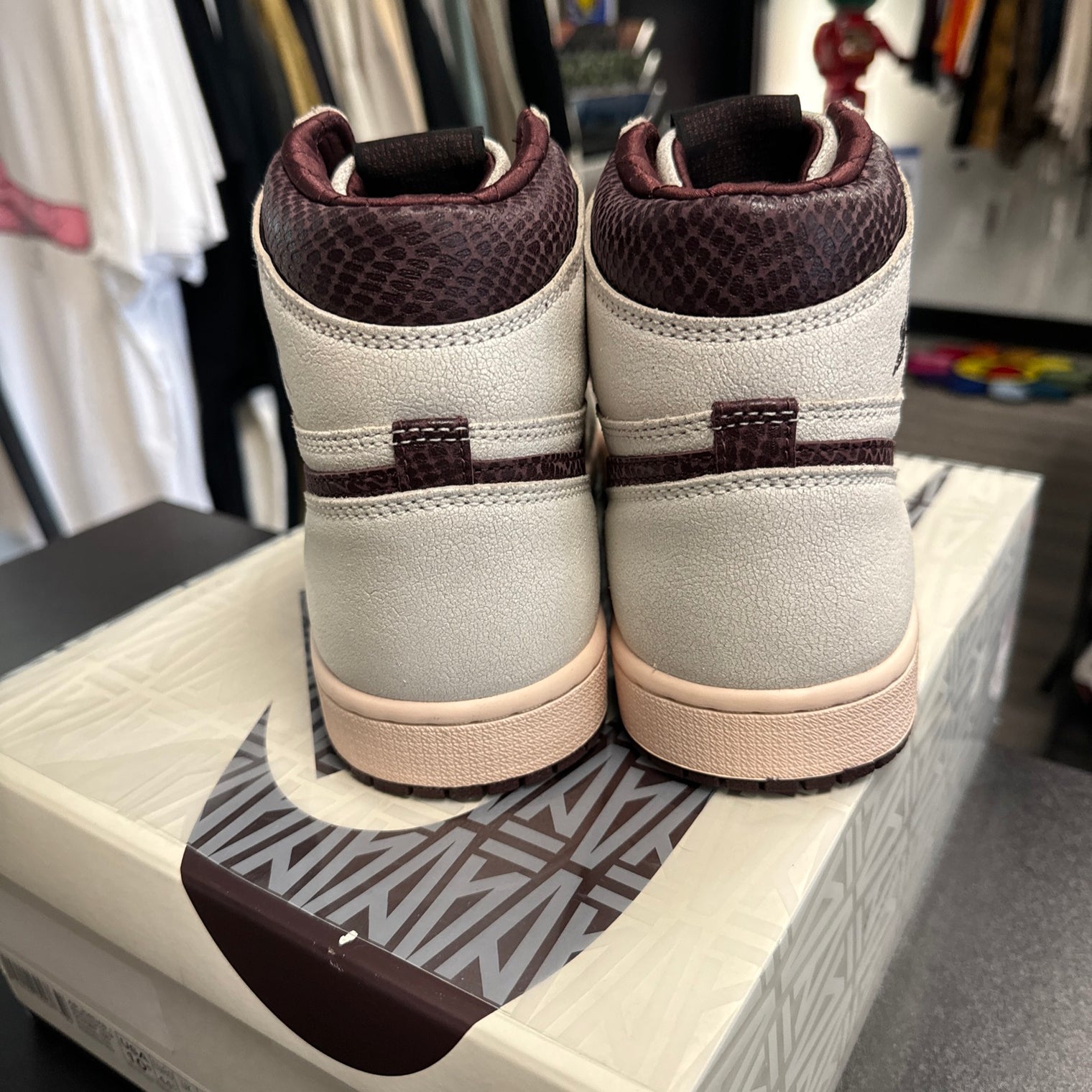 Jordan 1 High A Ma Maniere (Like New)
