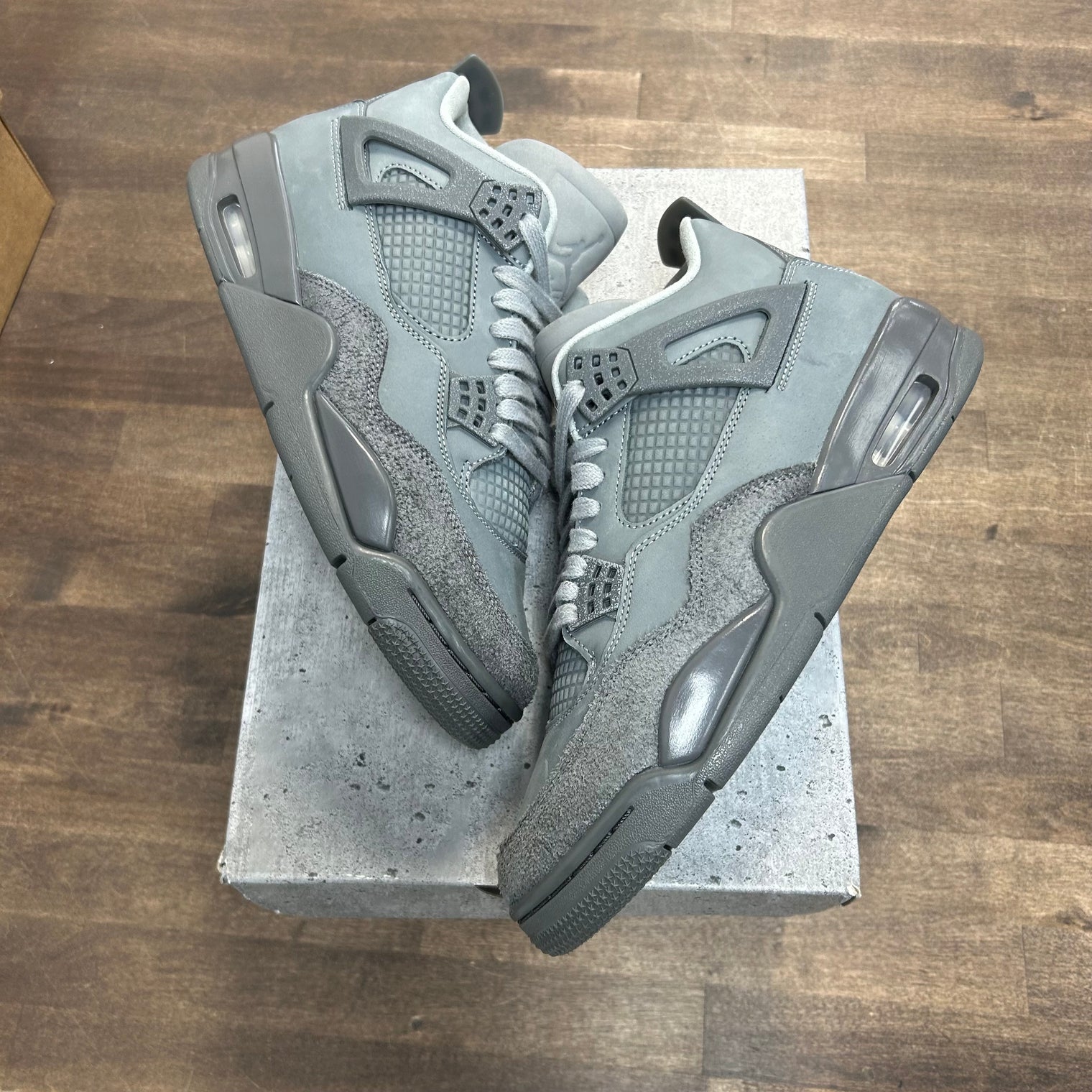 Jordan 4 Retro SE Paris Olympics Wet Cement (US 8.5) (USED)