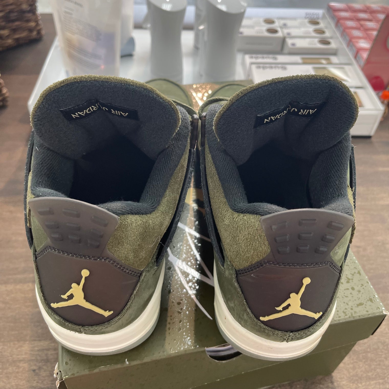 Craft Olive Jordan 4 (USED)