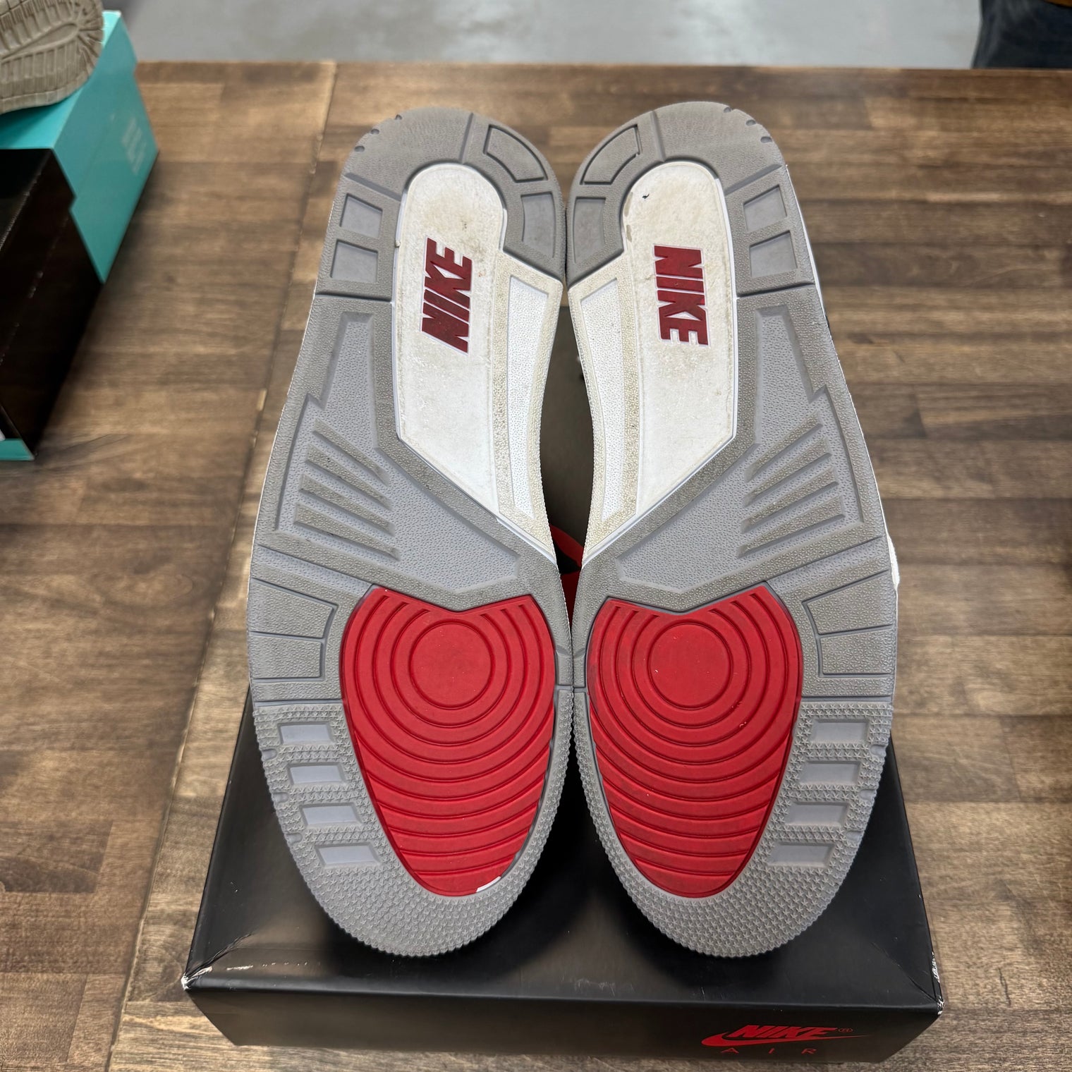 Fire Red Jordan 3 Retro (USED)