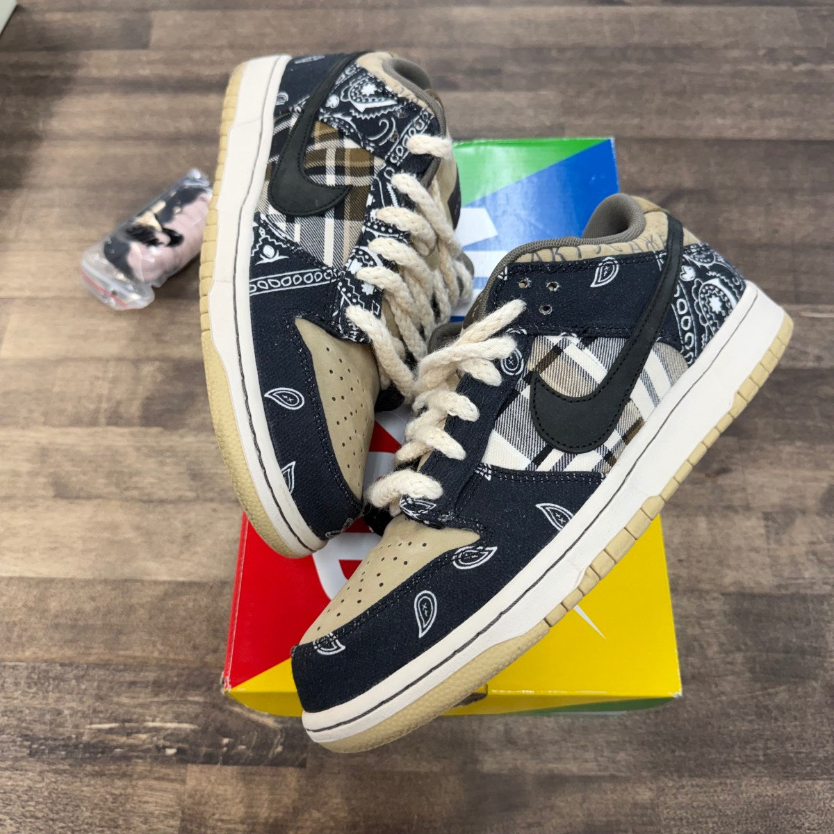 Nike SB Dunk Low Travis Scott Size 9 (Pre-Owned) - Image 1